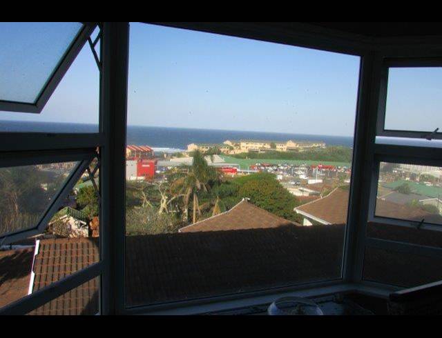 3 BEDROOM TOWNHOUSE FOR SALE IN SHELLY BEACH